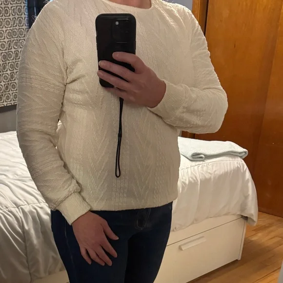 Ivory thin sweater with pattern - Picture 9 of 9